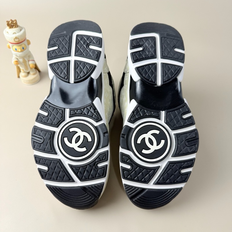 CHANEL/香奈兒 黑白雙C滿印熊貓休閒鞋 36碼-11