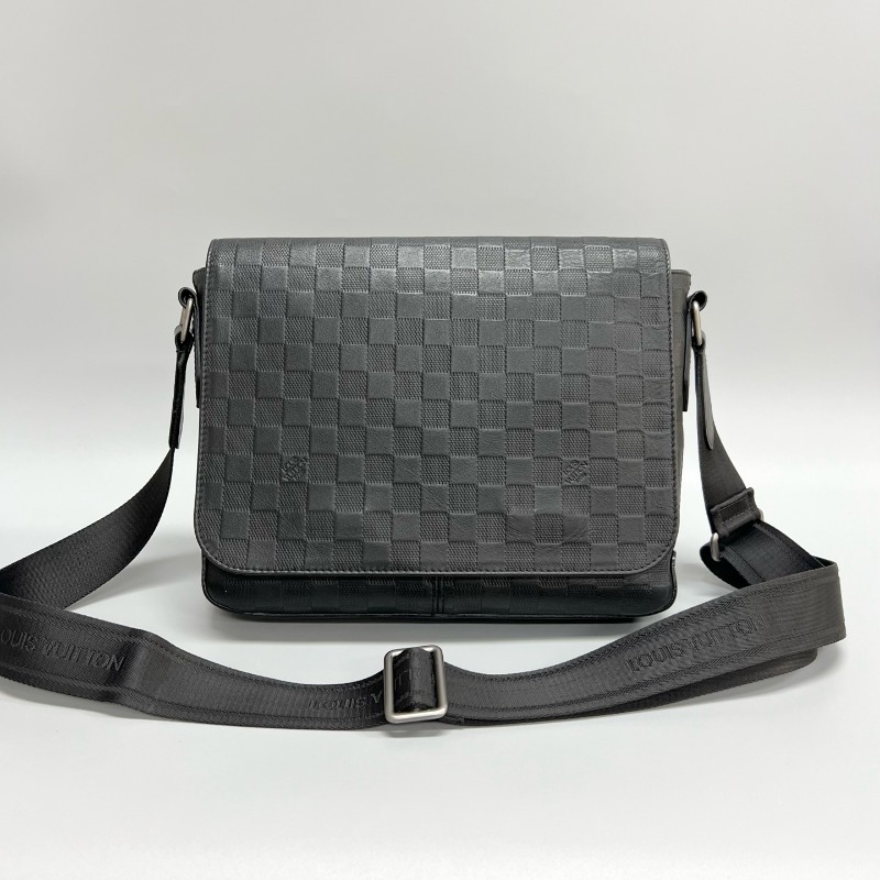 LV/路易威登 黑色棋盤格男士郵差包中號-0