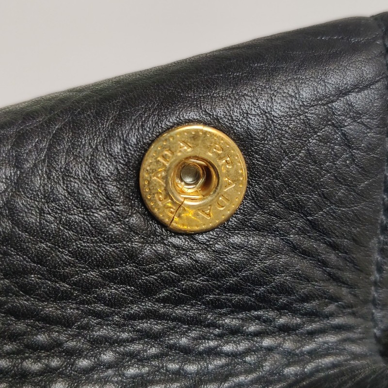 Prada 牛皮黑色金字母Logo手提包肩背包-10