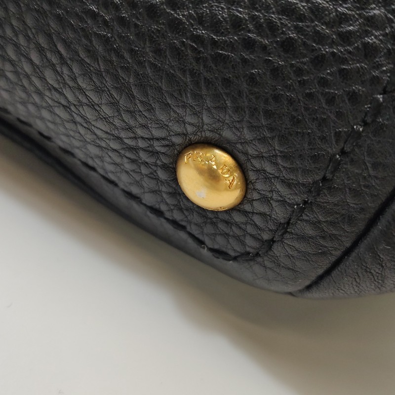 Prada 牛皮黑色金字母Logo手提包肩背包-19