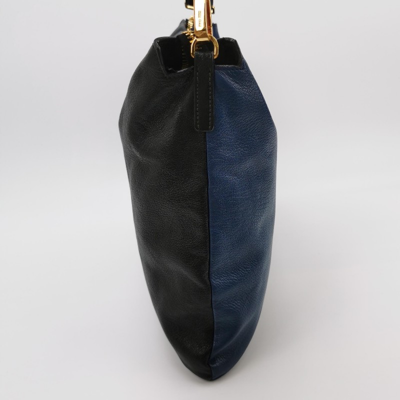 Miu Miu 羊皮拼色字母logo拉鍊肩背包-2