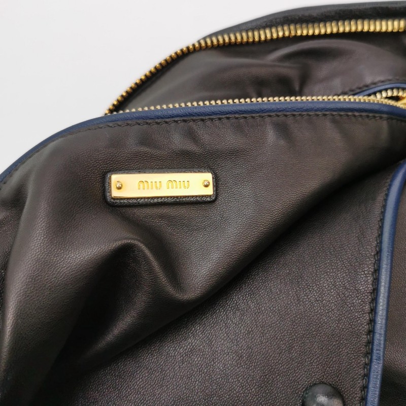 Miu Miu 羊皮拼色字母logo拉鍊肩背包-7