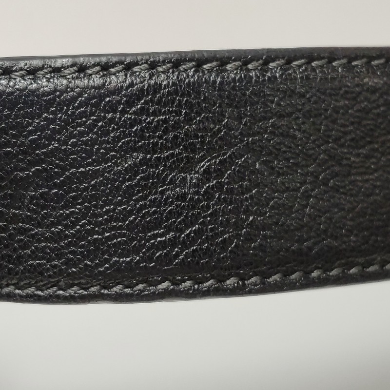 Miu Miu 羊皮拼色字母logo拉鍊肩背包-18