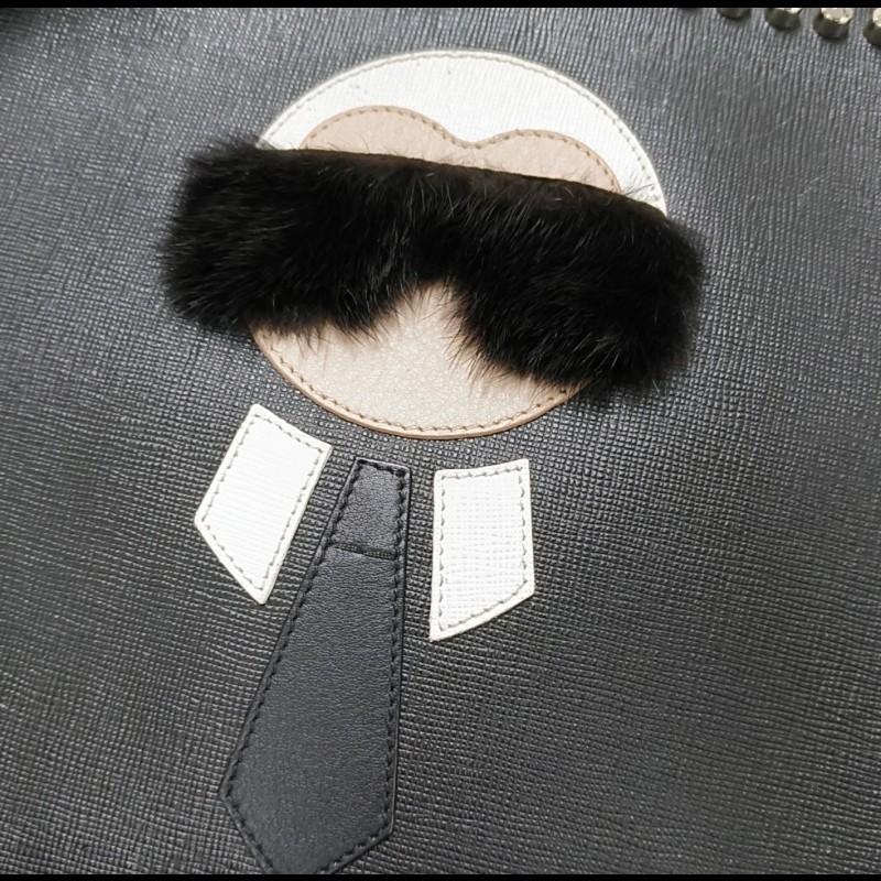 FENDI Karlito 黑色牛皮鉚釘手拿包 銀色五金-8