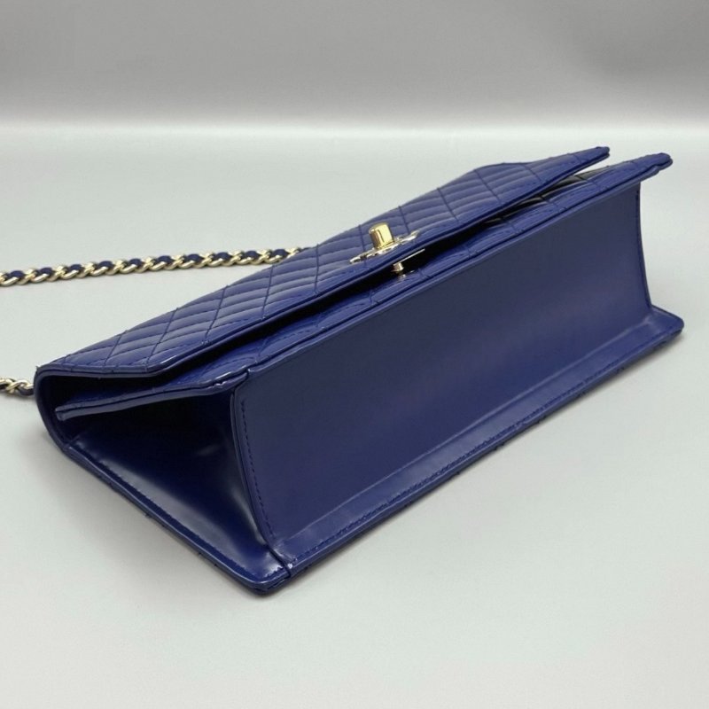 ️CHANEL 藍色金扣漆皮肩背斜背鏈條包25.5*13*8 98新配件塵袋-4
