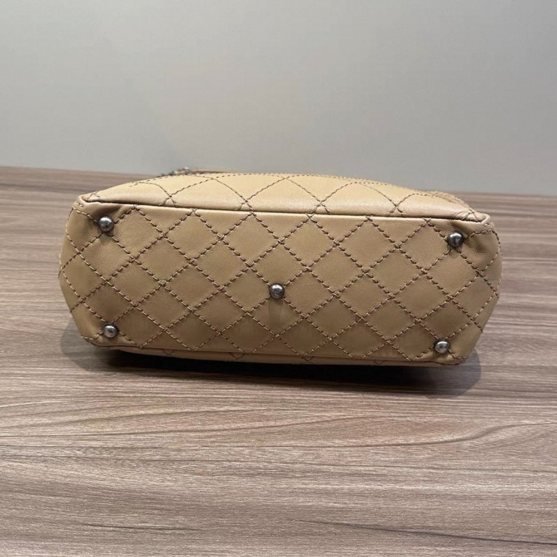 CHANEL 奶茶色牛皮托特包27*23*10 98新配件塵袋-3