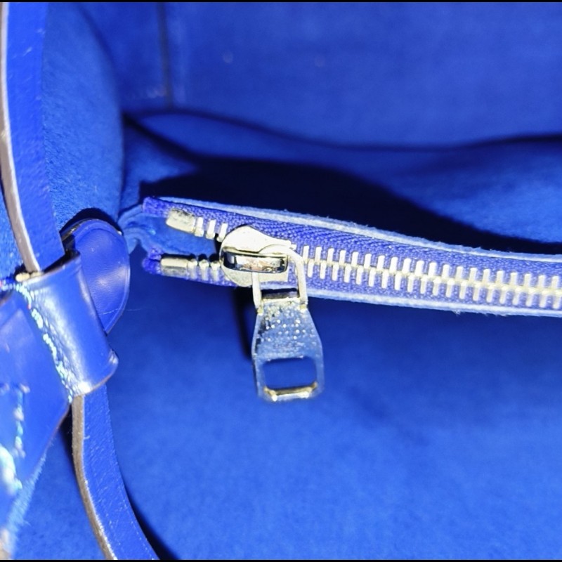 LOUIS VUITTON NÉONOÉ中號紅色 EPI牛皮水波纹水桶包 銀色五金 2條可拆卸肩帶-15