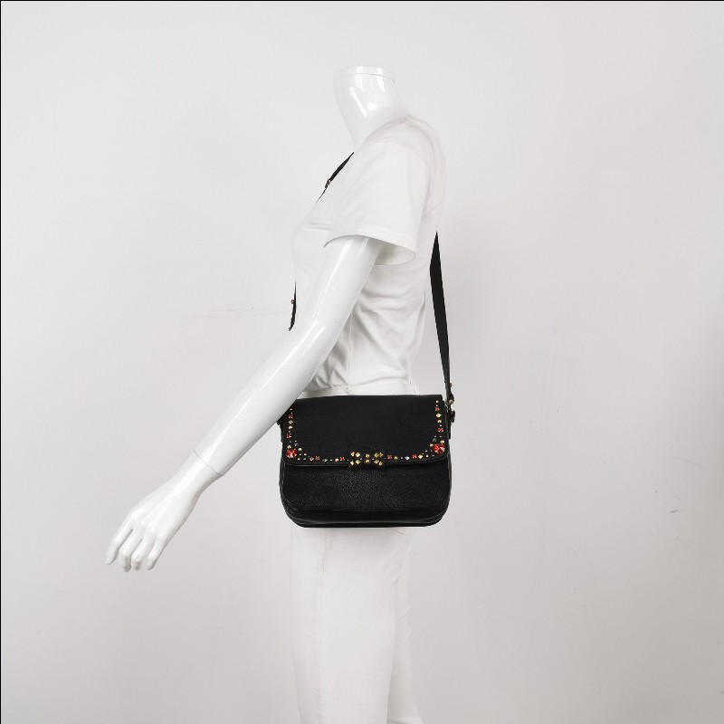 Miu Miu 羊皮翻蓋包斜背包-1