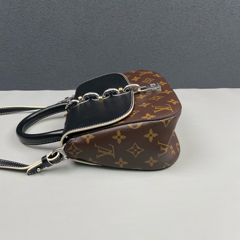 LV路易威登 老花拼黑色chain it鎖頭郵差包-2