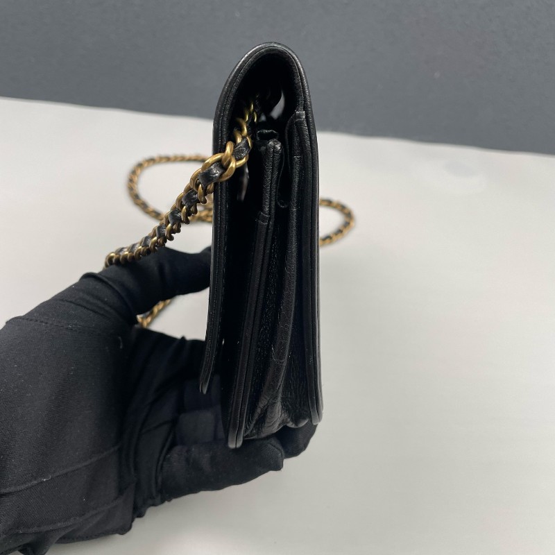Chanel香奈兒 黑金菱格紋發財Woc鏈條包-11