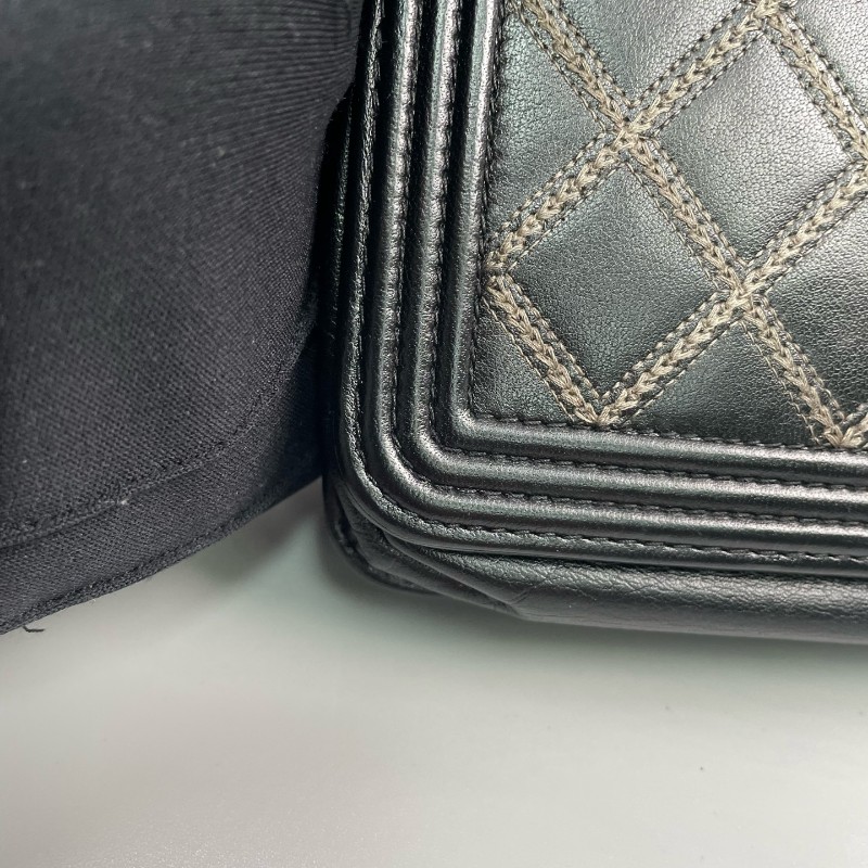 Chanel香奈兒 黑金菱格紋發財Woc鏈條包-26