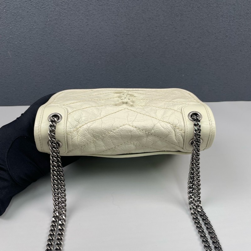 YSL 白色油蠟皮V紋小號Niki D扣 鏈條包-5