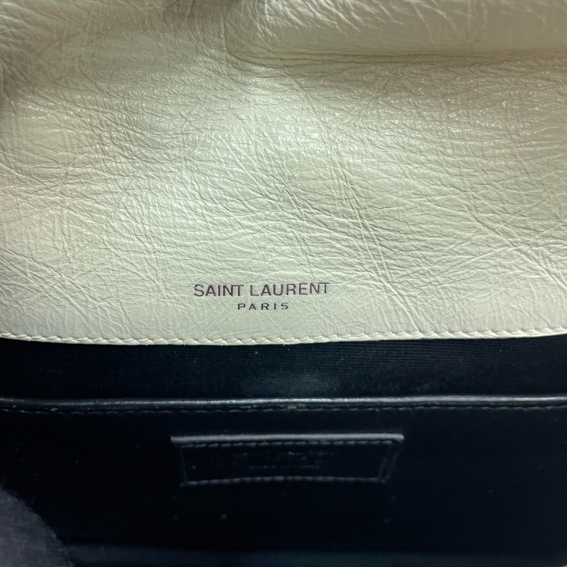 YSL 白色油蠟皮V紋小號Niki D扣 鏈條包-21