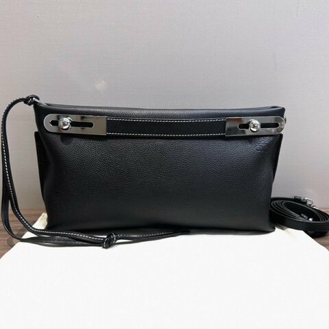 LOEWE黑色銀扣Missy手提肩背斜背包28*15*5 98新配件塵袋