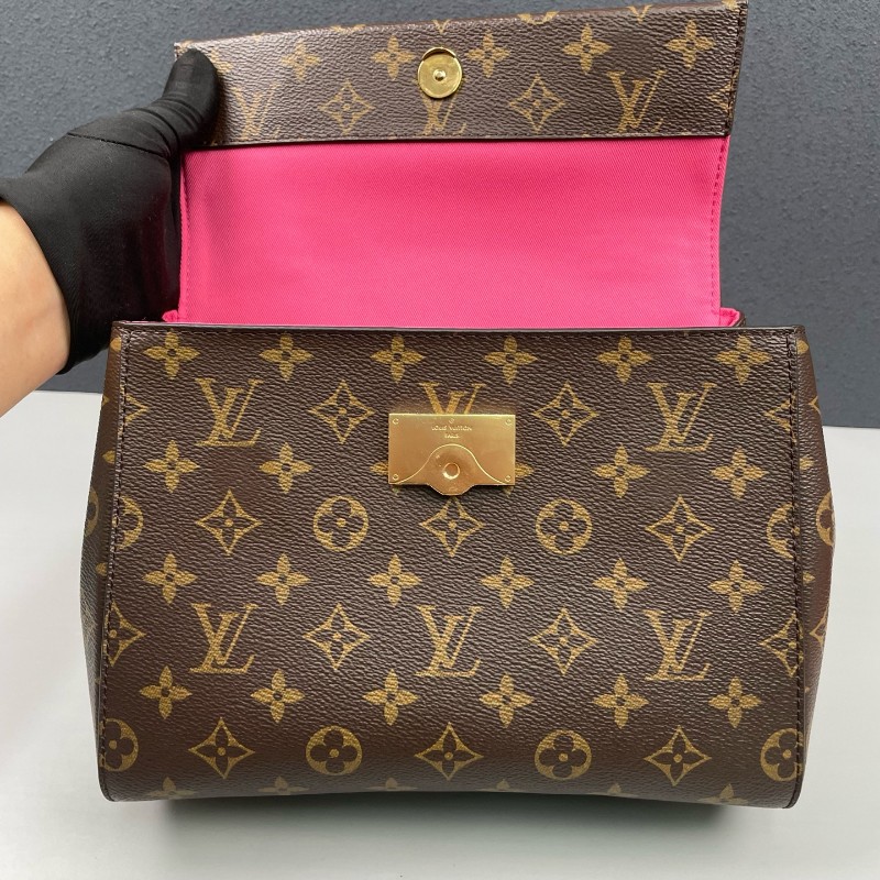 LV路易威登 老花克魯尼Cluny BB手提包肩背包-16