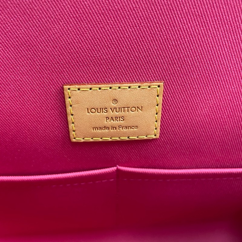 LV路易威登 老花克魯尼Cluny BB手提包肩背包-17