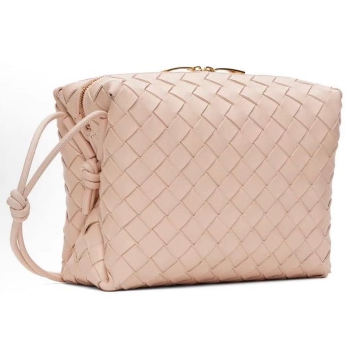 Bv粉色編織包 尺寸22公分 全新全配帶購證-1