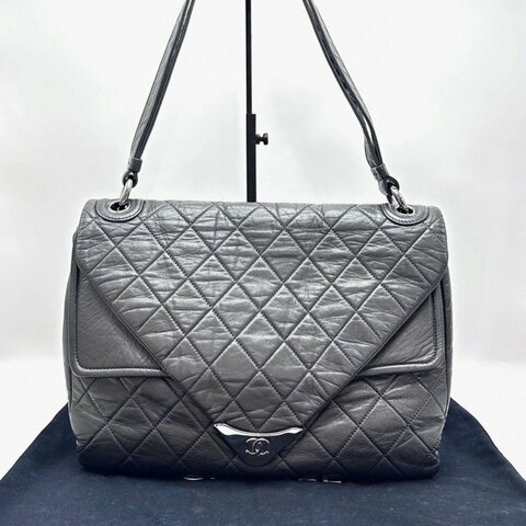 CHANEL 灰色銀扣翻蓋信封腋下包34*24*6 98新配件塵袋