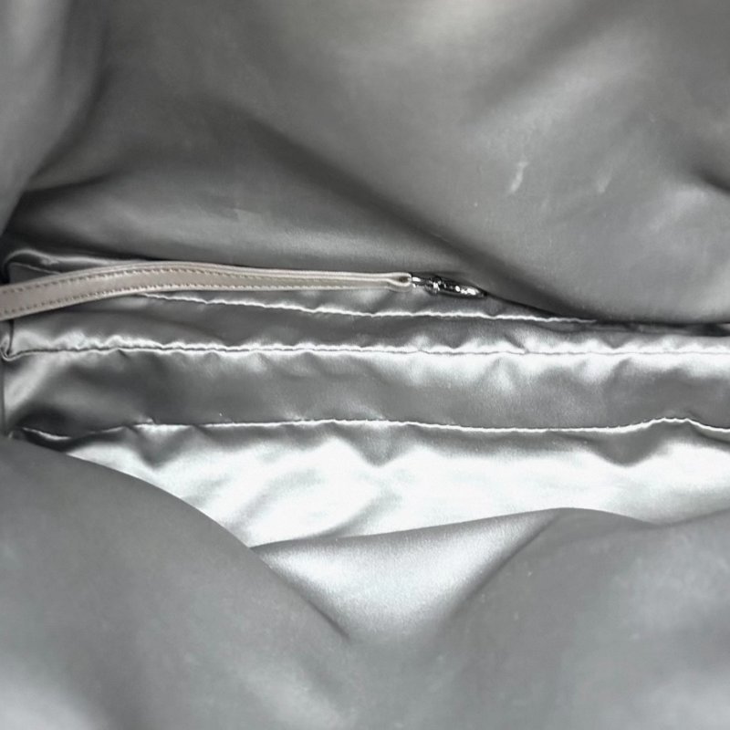 CHANEL 灰色銀扣翻蓋信封腋下包34*24*6 98新配件塵袋-4