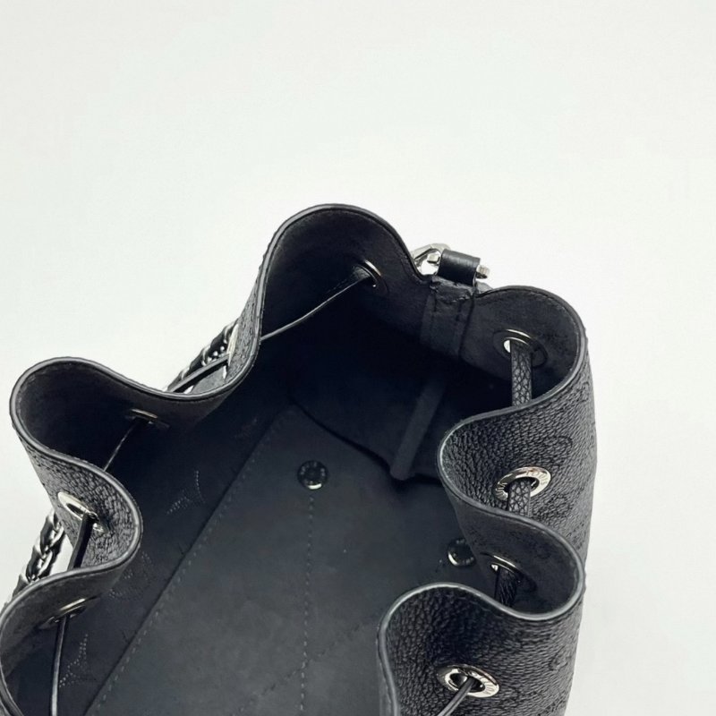 LV Bella月光女神鏤空黑銀水桶包 芯片款22*20*13 98新配件盒子塵袋-3