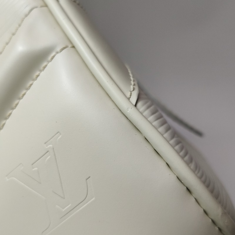 Louis Vuitton (LV)Bowlling牛皮白色金屬鎖扣保齡球包手提包-12