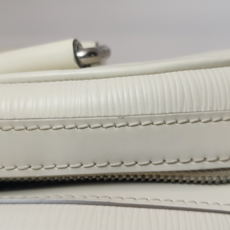 Louis Vuitton (LV)Bowlling牛皮白色金屬鎖扣保齡球包手提包-13