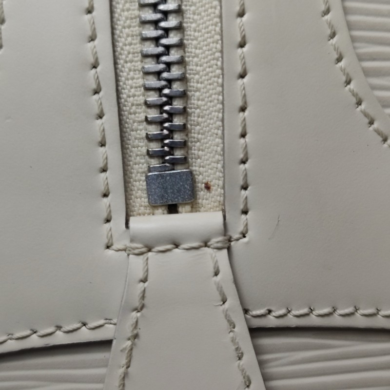 Louis Vuitton (LV)Bowlling牛皮白色金屬鎖扣保齡球包手提包-17