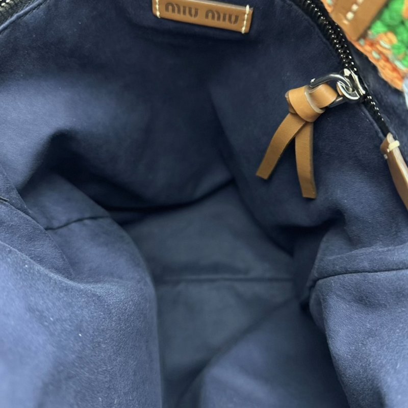 MIUMIU 彩虹編織托特肩背包33*41*2 99新配件塵袋-4