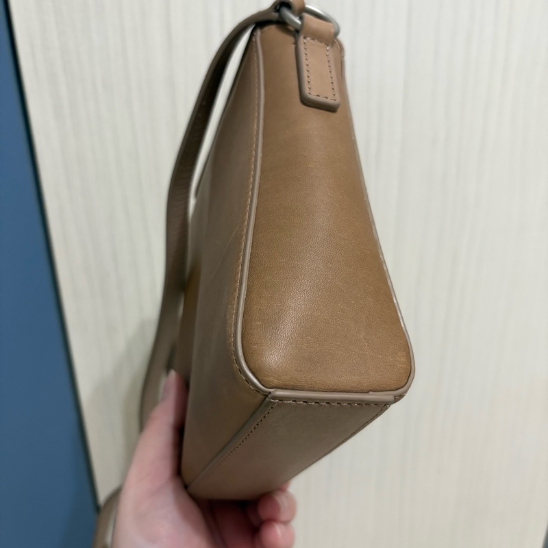 agnès b. 小b 棕色真皮 牛皮小方包 吐司包 肩背包 斜背包-4