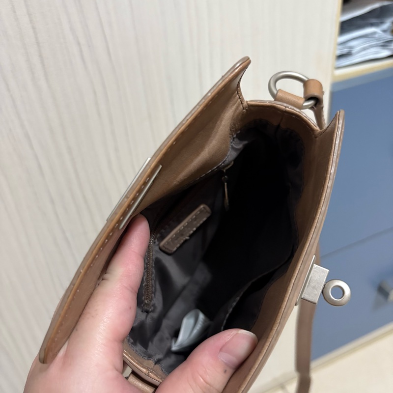 agnès b. 小b 棕色真皮 牛皮小方包 吐司包 肩背包 斜背包-9