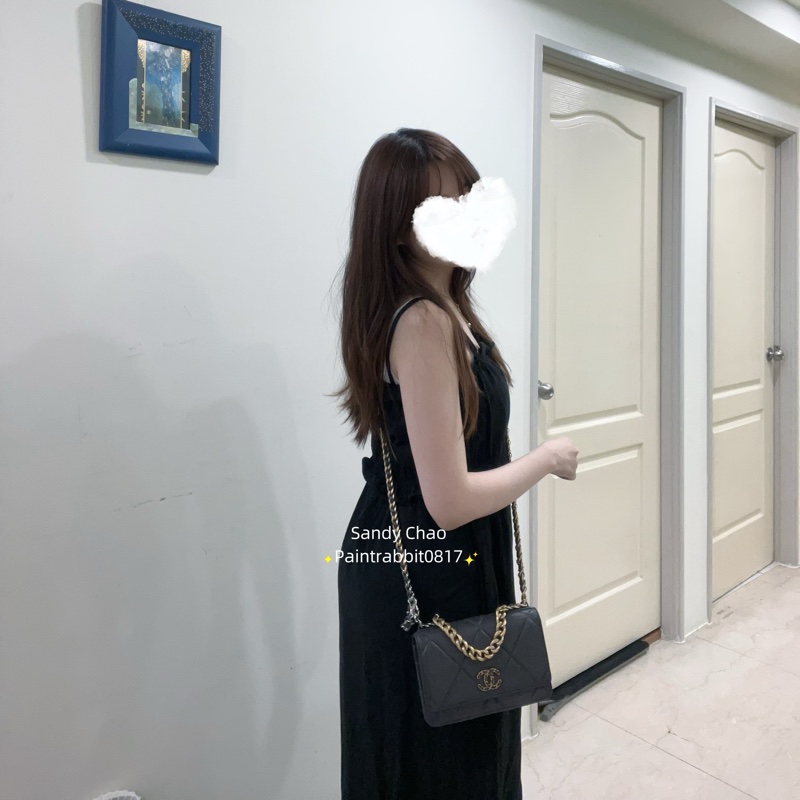 ෆ Chanel 19 woc 灰色-1