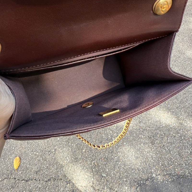 CHANEL - 勃根地紅金釦 mini flap bag方胖-12