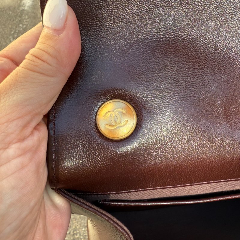 CHANEL - 勃根地紅金釦 mini flap bag方胖-16