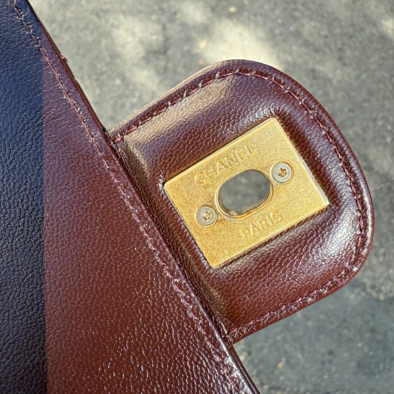 CHANEL - 勃根地紅金釦 mini flap bag方胖-17