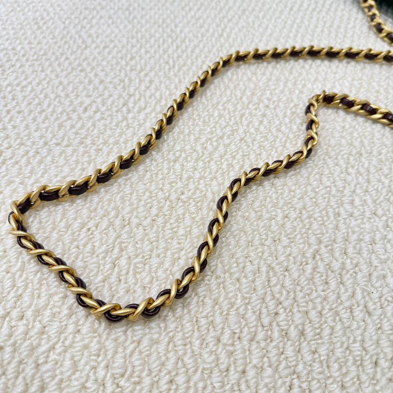 CHANEL - 勃根地紅金釦 mini flap bag方胖-21