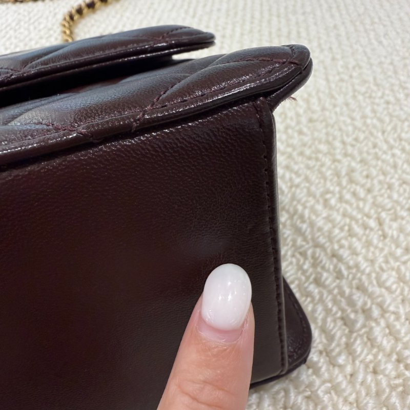 CHANEL - 勃根地紅金釦 mini flap bag方胖-23