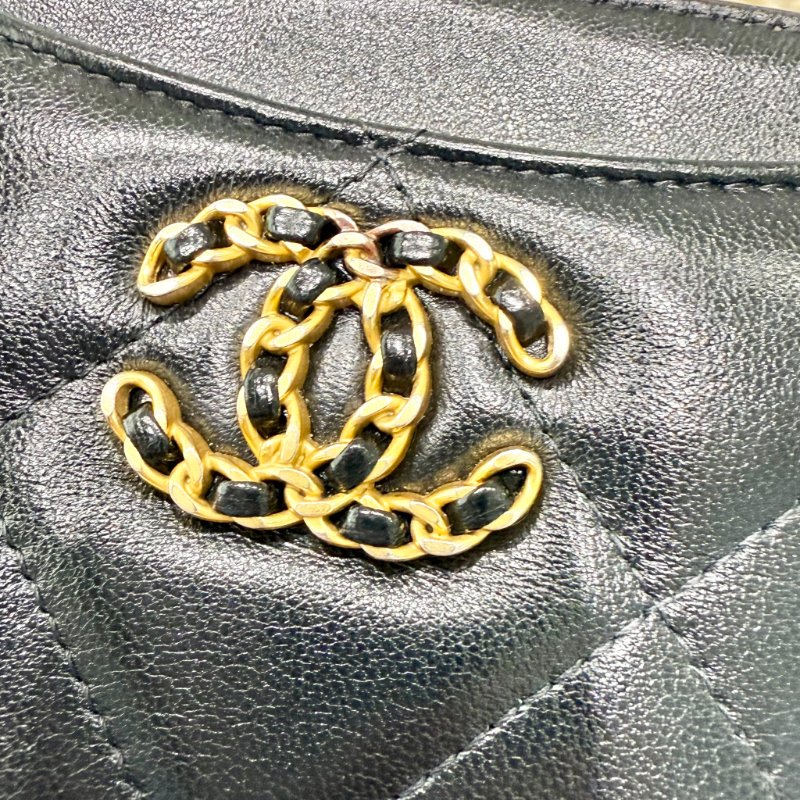 CHANEL - 黑色金釦19系列 吐司零錢卡包-3