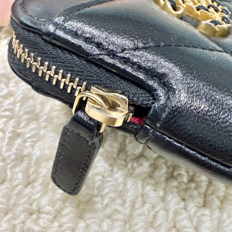 CHANEL - 黑色金釦19系列 吐司零錢卡包-6