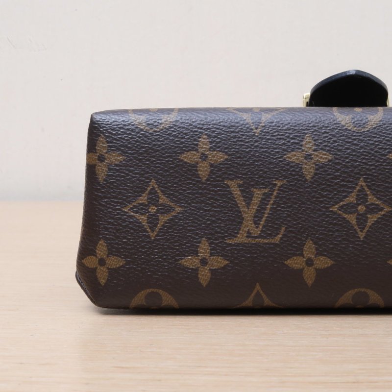 Locky BB 鎖頭包 黑色 PVC 金扣 2019-2