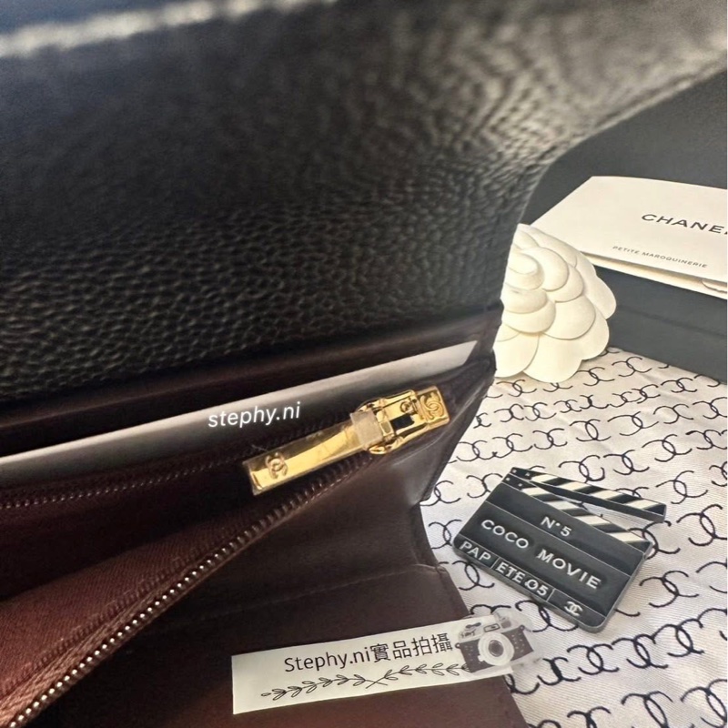 拍拍最甜_全新全配🌟香奈兒經典荔枝牛皮中夾 黑x金-18