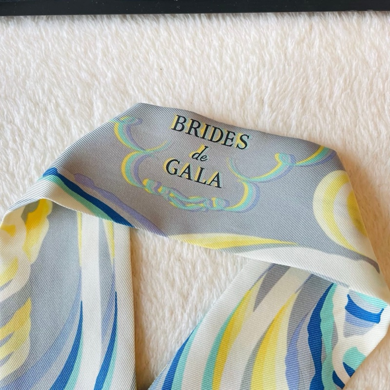 Hermes 愛馬仕 Twilly 絲巾/ Brides de Gala系列/水藍配奶白色/97新美品-2