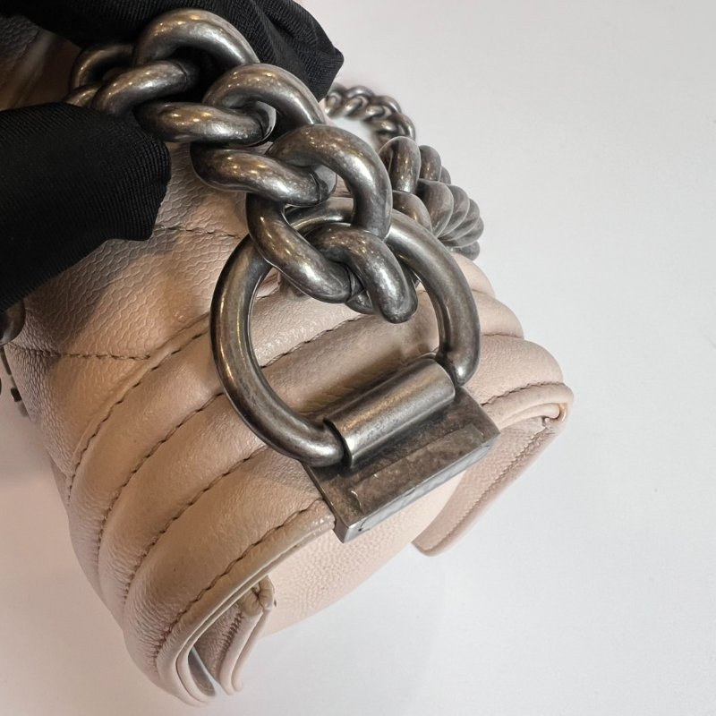 CHANEL 25開 粉膚荔枝皮山型紋BOY25-10