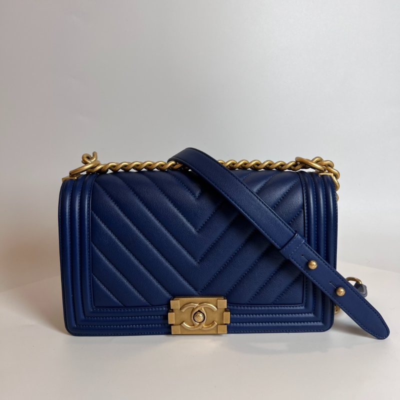 CHANEL 25開 藍色金扣山型紋BOY25-0
