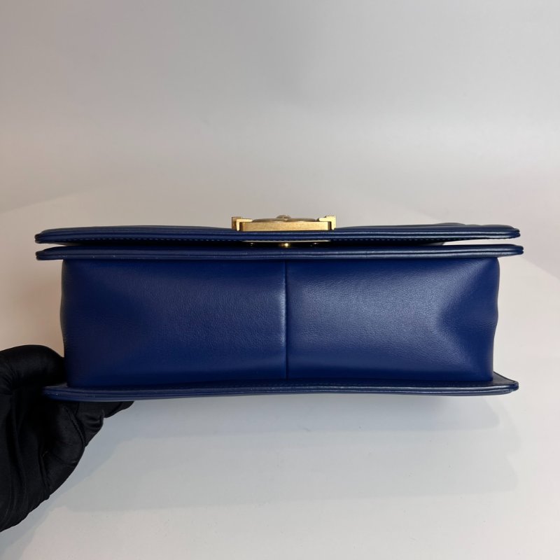 CHANEL 25開 藍色金扣山型紋BOY25-4