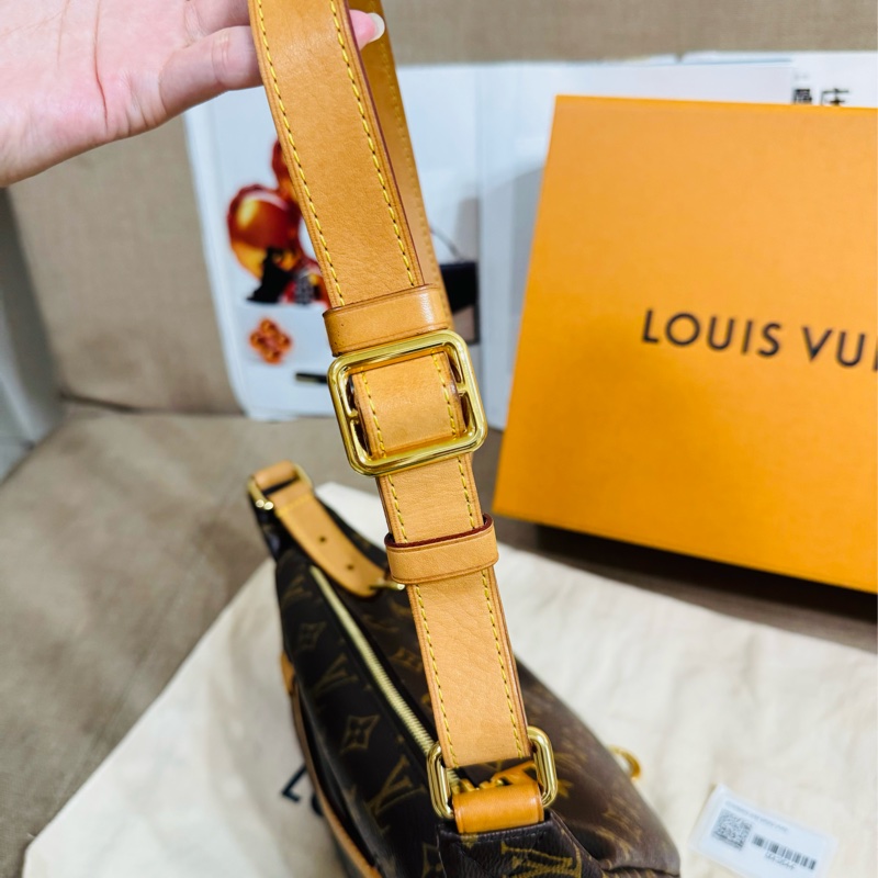二手真品  LOUIS VUITTON LV M43644 經典Monogram 拉鍊腰包/斜背包-8