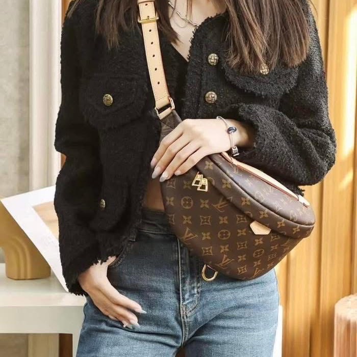 二手真品  LOUIS VUITTON LV M43644 經典Monogram 拉鍊腰包/斜背包-14