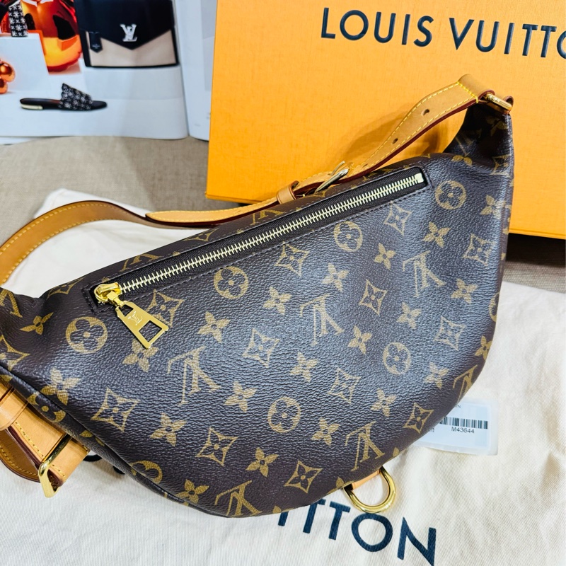二手真品  LOUIS VUITTON LV M43644 經典Monogram 拉鍊腰包/斜背包-23