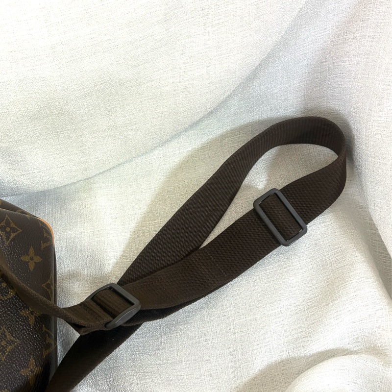 LV 老花記者包 斜挎包-11