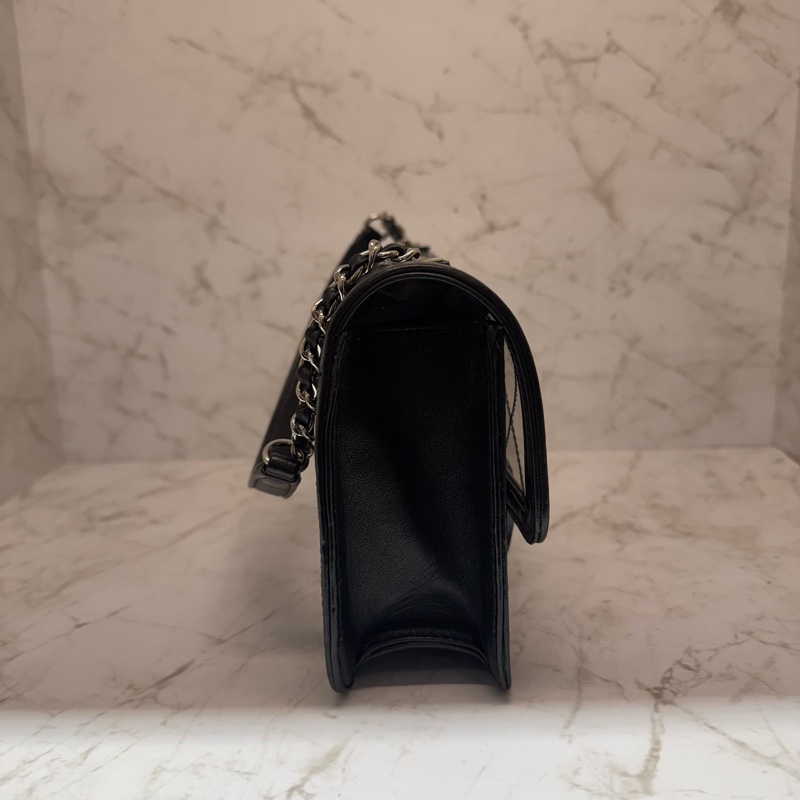 CHANEL黑色PVC壓克力釦練包/24-1