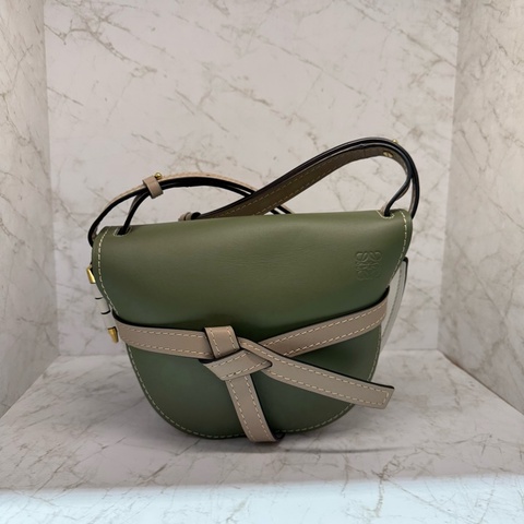 LOEWE GETE卡其拼白綠側背馬鞍包